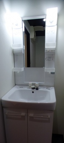 洗面設備　同物件別号室のものです。