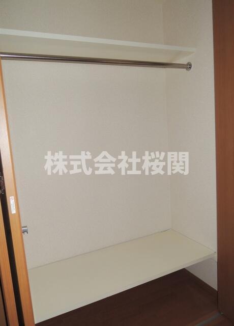 収納　?