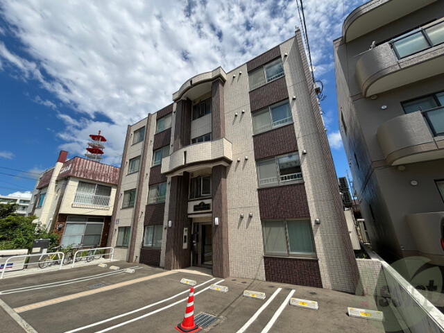建物外観　札幌市北区北３１条西「グランメールステラ」