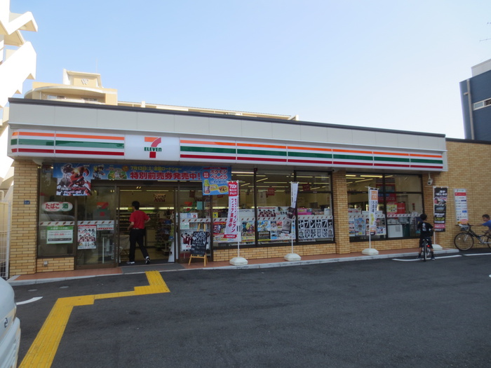 コンビニ　セブンイレブン（コンビニ）まで110m