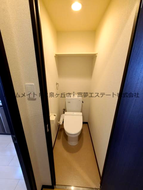 トイレ　※イメージ　同物件・反転タイプの写真です