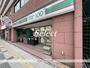 コンビニ　ローソンストア１００（コンビニ）まで187m