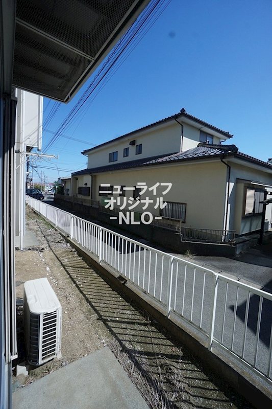 バルコニー　物干し竿を3本程度設置できます☆