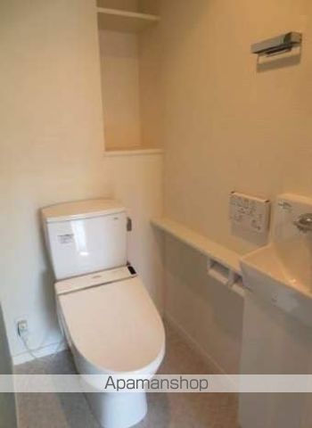 ＪＲ鹿児島本線 箱崎駅 徒歩6分 7階建 築11年のトイレ写真