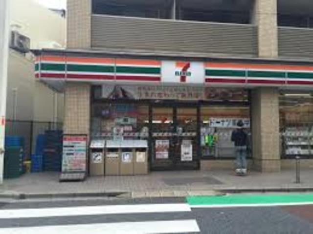 コンビニ　セブンイレブン新宿中井駅前店（コンビニ）まで357m