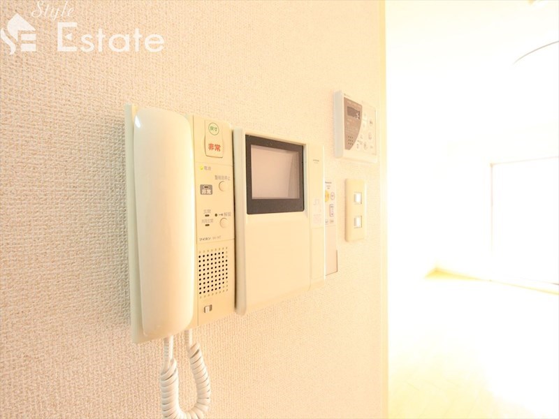 セキュリティ　モニター付きインターホン