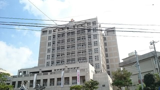 役所　浦添市役所（役所）まで2500m