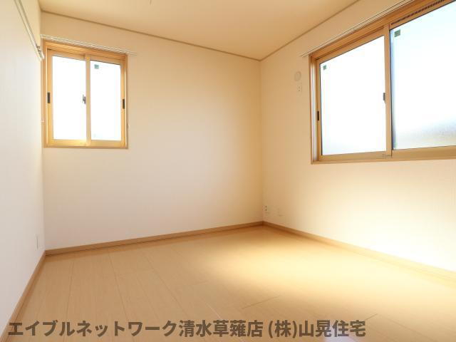 その他部屋・スペース　使い勝手のいい寝室です