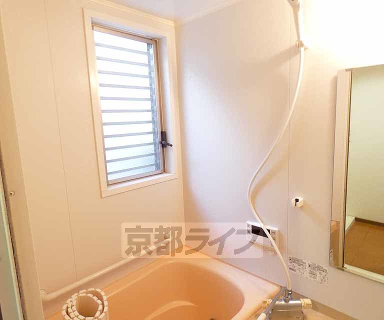 バス・シャワールーム　広くて住みやすい