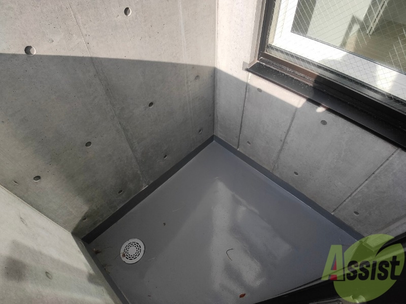 バルコニー　コンパクトなバルコニー付のお部屋になってます！