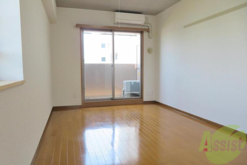 その他部屋・スペース　エアコン付きのお部屋になります。年中快適に過ごせますね。