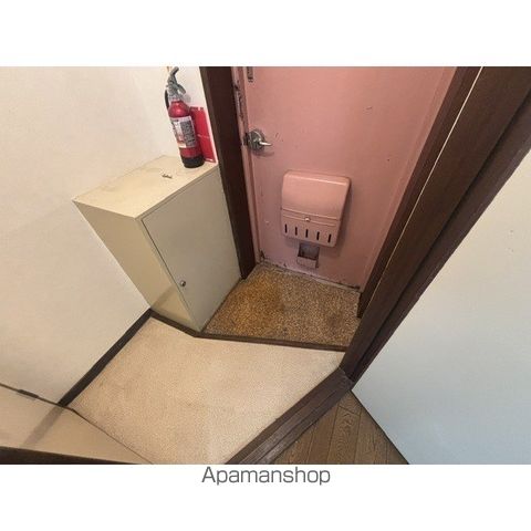 栄通り5IKハイツの玄関写真