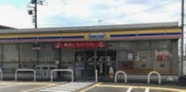 コンビニ　ミニストップ前原東3丁目店（コンビニ）まで370m