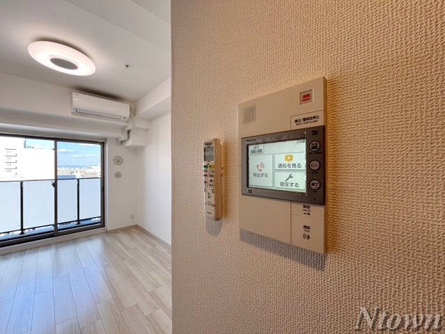 セキュリティ　モニター付きインターホンです