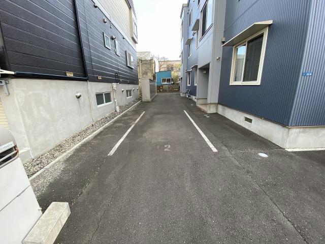 駐車場　駐車場