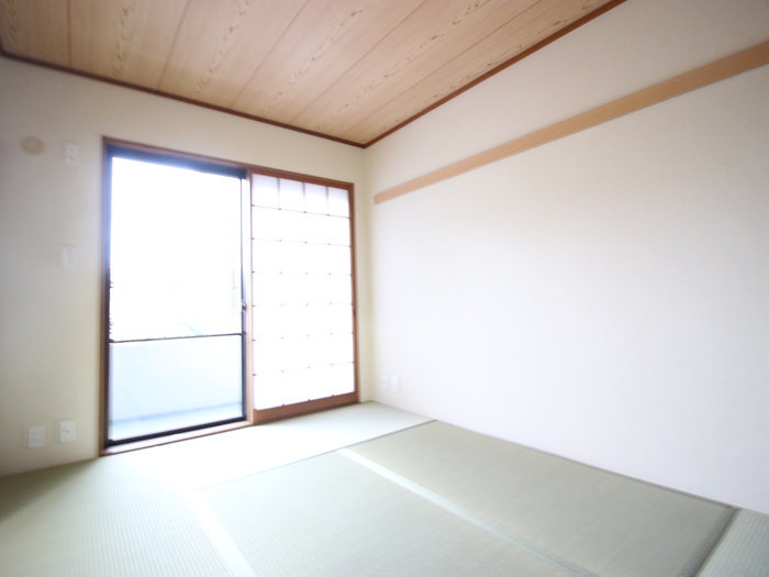 板橋本町グリ-ンパ-クの居間写真