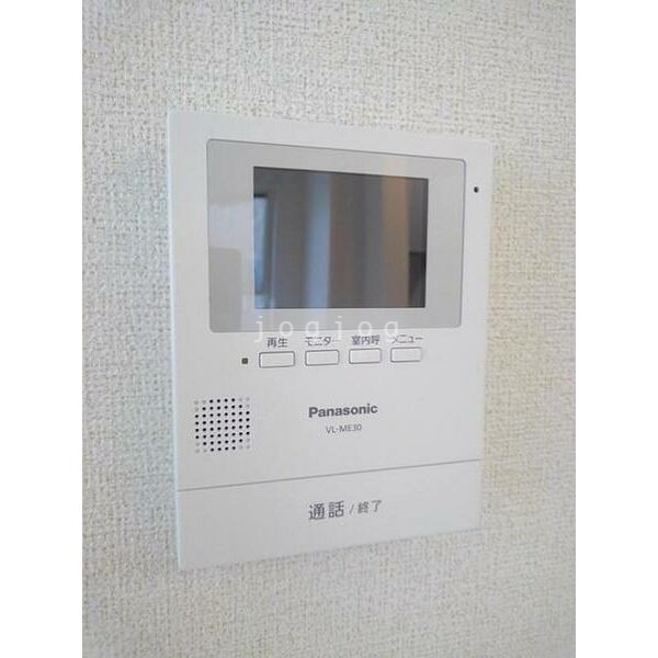 セキュリティ　モニター付きインターホンで来客確認も安心です！