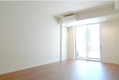 CAPITAL GATE PLACE THE TOWERの居間写真