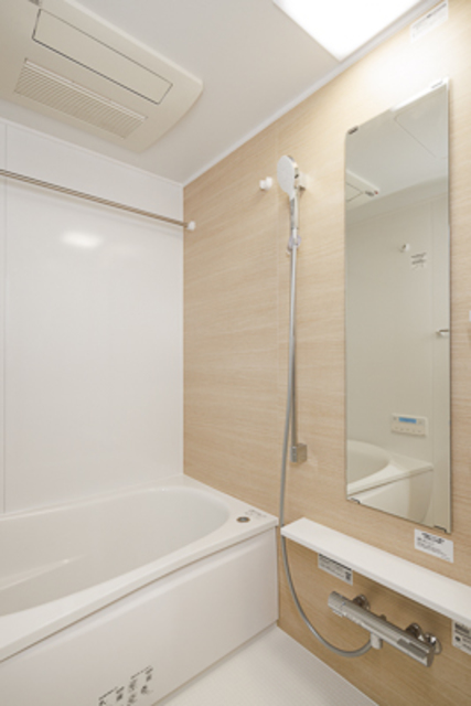 バス・シャワールーム　※写真は同タイプ住戸です。