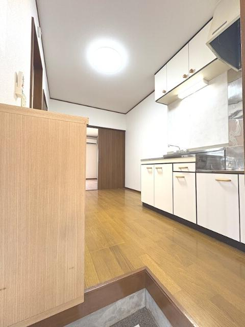 西武池袋線 所沢駅 徒歩8分 2階建 築34年の玄関写真