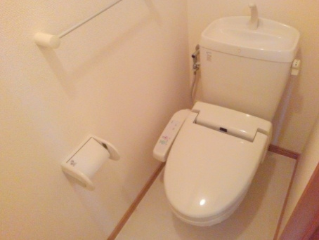 ウエスト フロント Aのトイレ写真