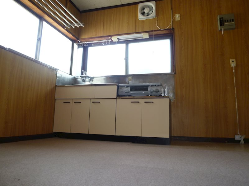 山下貸家のキッチン写真