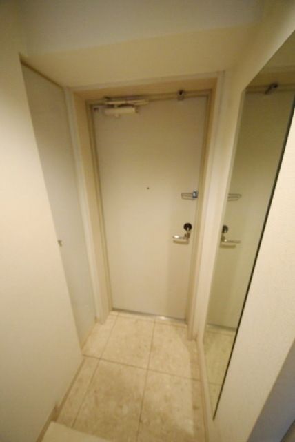 玄関　★お部屋探しは、当店千歳烏山店へ★