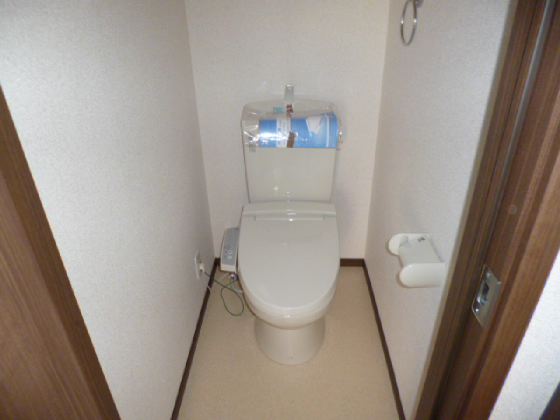 ルーナ・クレシェンテ Aのトイレ写真
