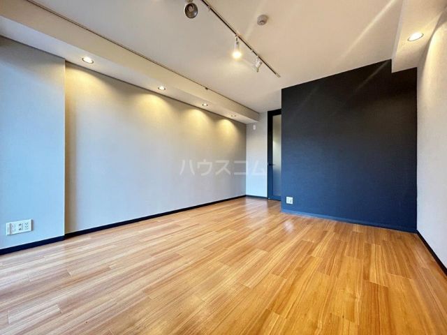 プライマル下北沢代田の居間写真