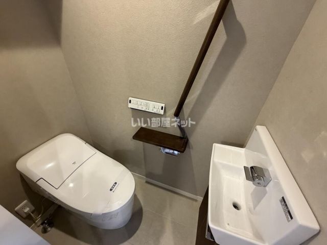 ＪＲ高崎線 深谷駅 徒歩5分 3階建 築5年のトイレ写真