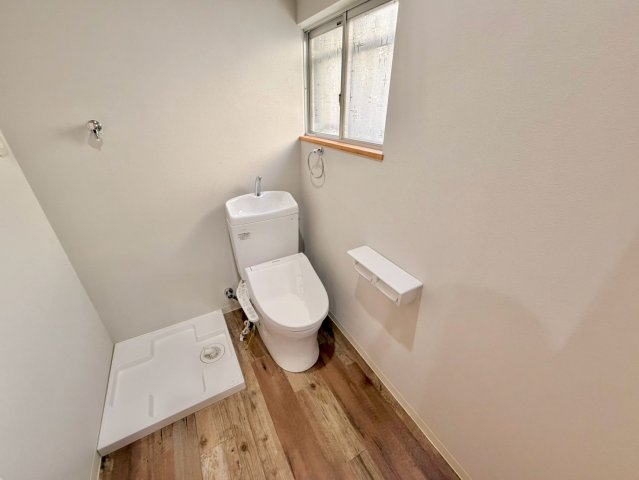ロッヂ清州1丁目貸家のトイレ写真
