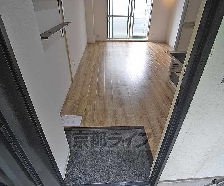 玄関　・実際のお部屋の写真です