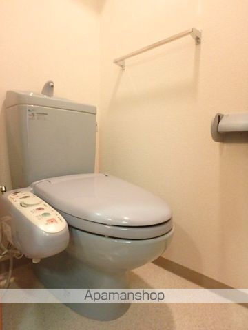 都営大江戸線 牛込柳町駅 徒歩5分 12階建 築26年のトイレ写真