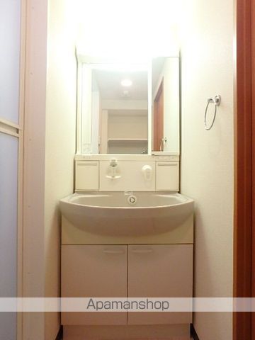 都営大江戸線 牛込柳町駅 徒歩5分 12階建 築26年の内装写真