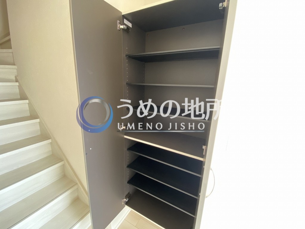 収納　靴箱