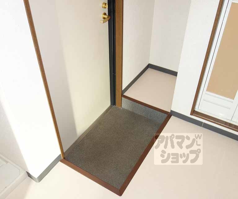 メッサジオの玄関写真