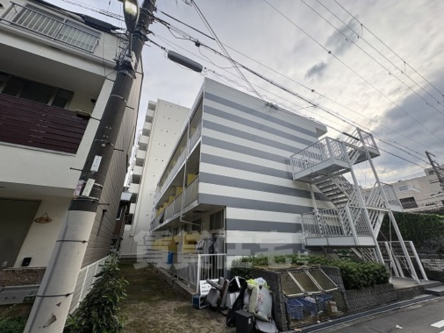 ＪＲおおさか東線 ＪＲ野江駅 徒歩8分 3階建 築23年の外観写真