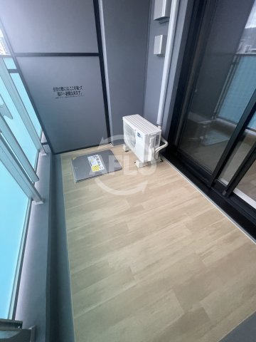 バルコニー　レオンヴァリエ長堀通　バルコニー