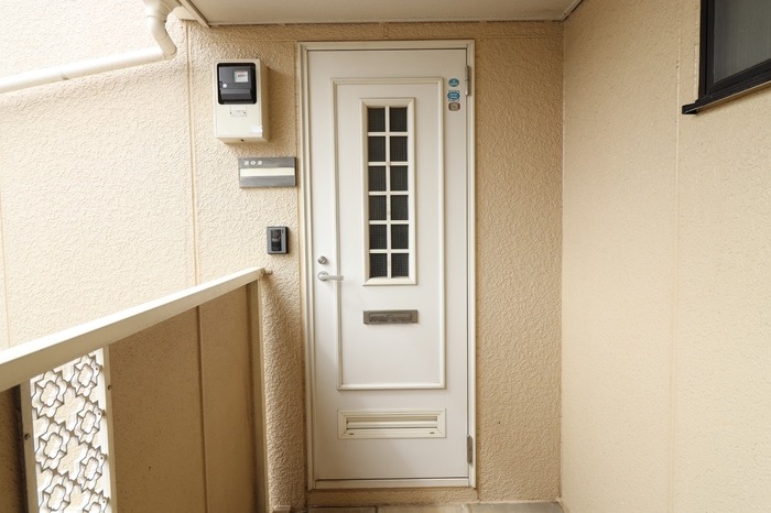 ＪＲ上越線 群馬総社駅 徒歩23分 2階建 築38年の玄関写真