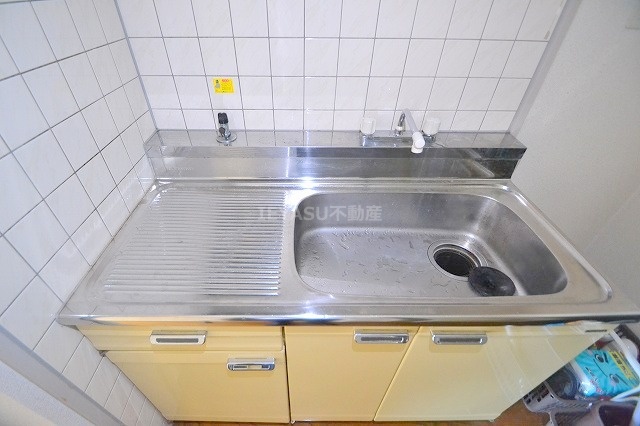 広島電鉄宇品線 中電前駅 徒歩9分 8階建 築28年のキッチン写真