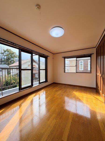 その他　洋室約8.6帖
