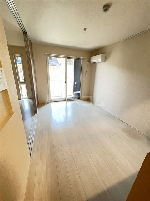 エスポワールの居間写真