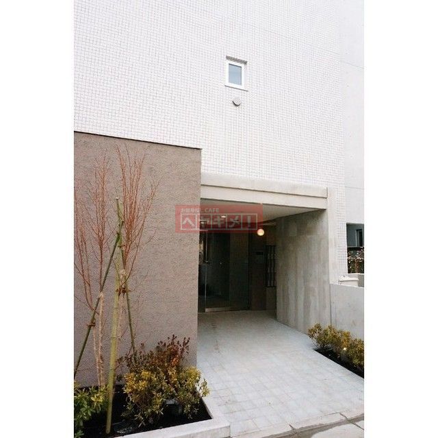 エントランス　同建物参考写真