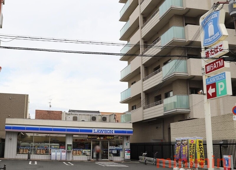 コンビニ　ローソンJR茨木東口店（コンビニ）まで85m