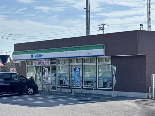 コンビニ　ファミリーマート常滑西之口店（コンビニ）まで301m