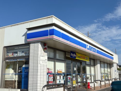 コンビニ　ローソン常滑金山店（コンビニ）まで636m