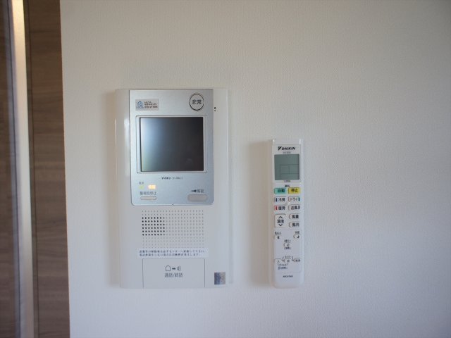 セキュリティ　モニター付インターホン
