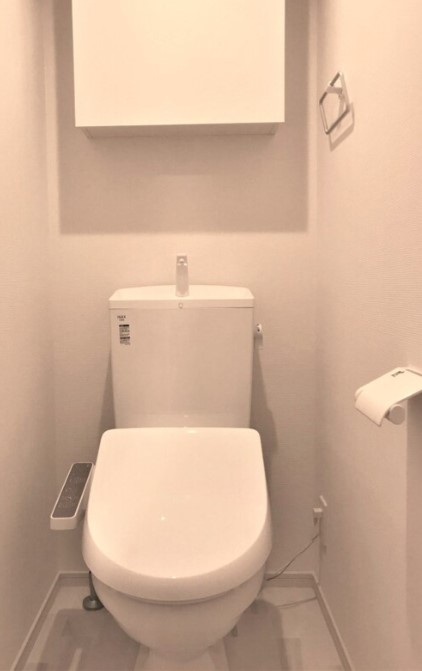 小田急江ノ島線 高座渋谷駅 徒歩4分 3階建 築6年のトイレ写真