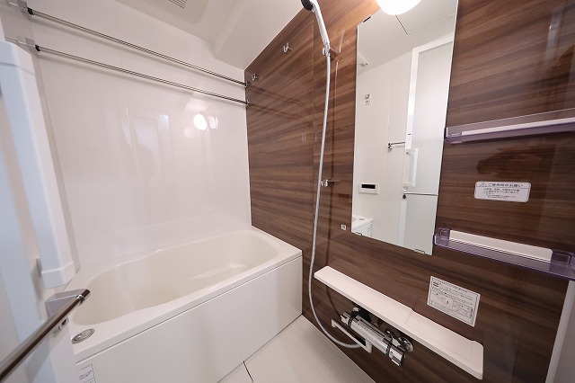 バス・シャワールーム　バス※別部屋参考写真