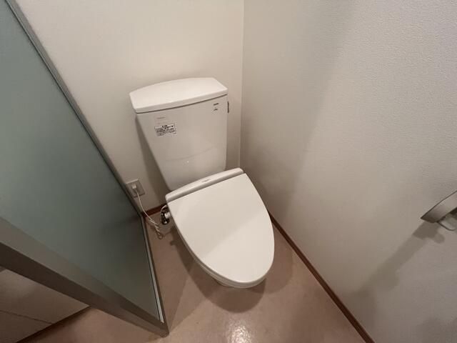 西武池袋線 大泉学園駅 徒歩3分 8階建 築19年のトイレ写真